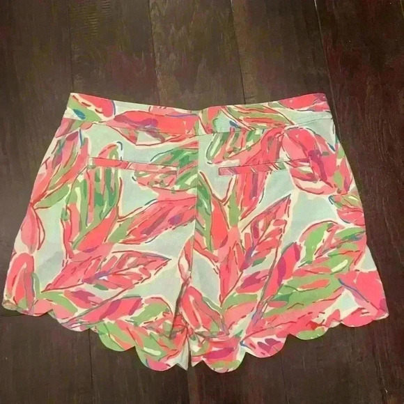 Lilly Pulitzer Buttercup Shorts "In The Vias"   Size 0 Scalloped Edge - Picture 2 of 4